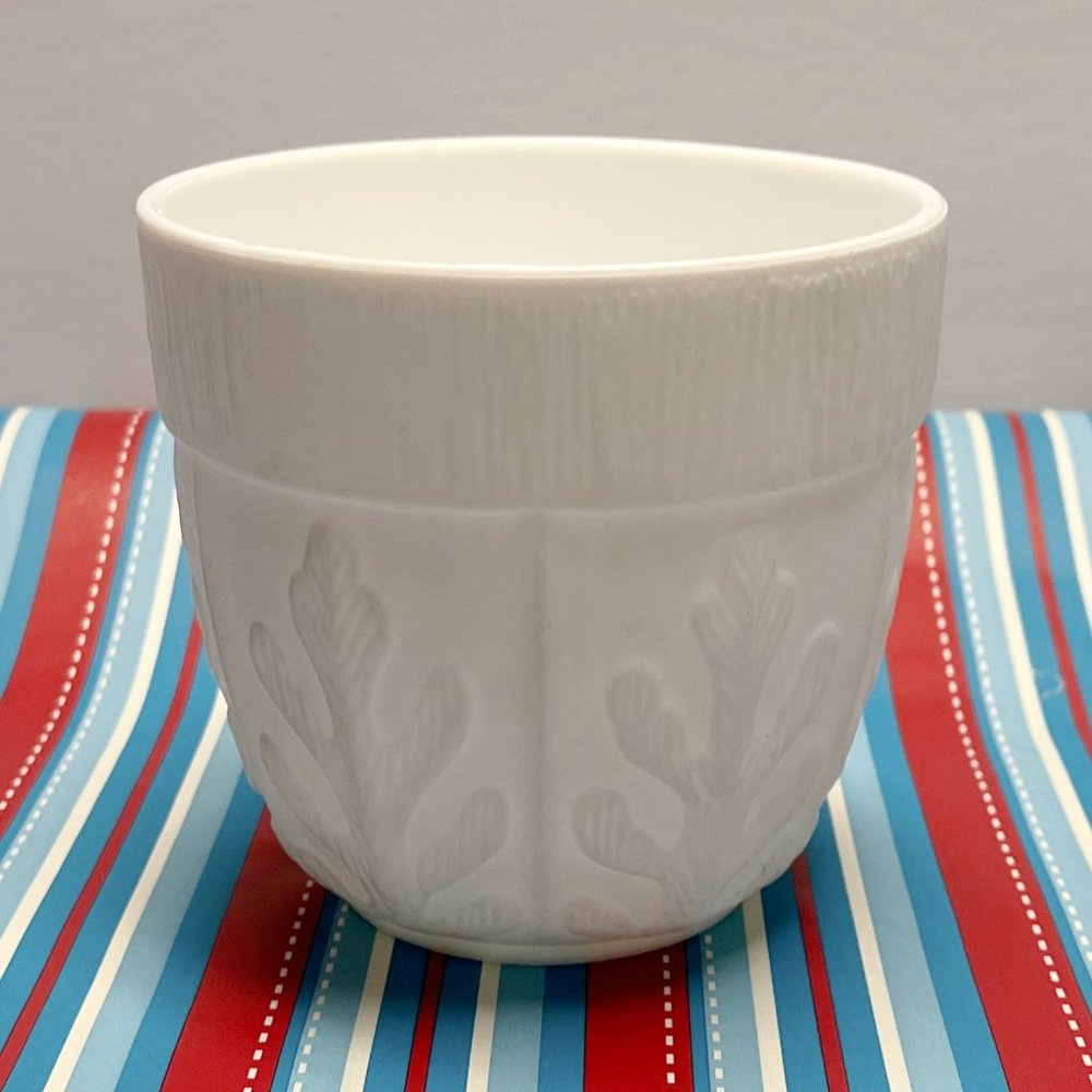 Vintage Planter, 1975 FTD White Heavy Milk Glass, Oak Leaf